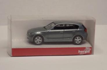 BMW 1er, verkehrsblau-metallic