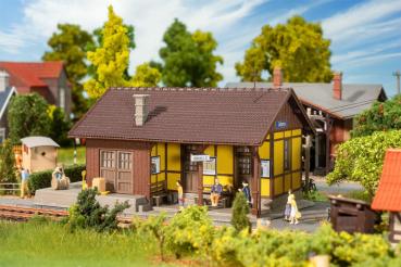 Bahnhof "Uderns"