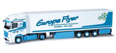 Mercedes-Benz Actros Gigaspace Kühlkoffer-Sattelzug "Europe Flyer"