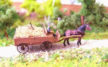 Heuwagen, Bauer, Pferd + Heugabel