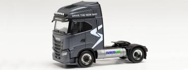 Iveco S-Way LNG Zugmaschine „DRIVE THE NEW WAY“
