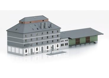 Bausatz: „Raiffeisen Lagerhaus mit Markt“