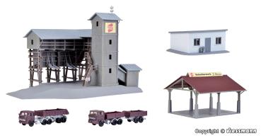 Schotterwerk "Steiner" mit Fahrzeugen