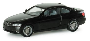 BMW 3er Coupé mit 2-teilige Felgen, schwarz-metallic
