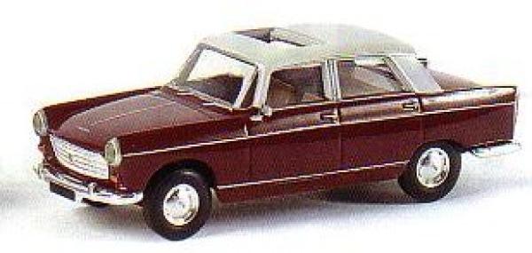 Peugeot 404 mit Schiebedach
