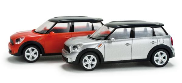 Mini Countryman, rot, schwarzes Dach