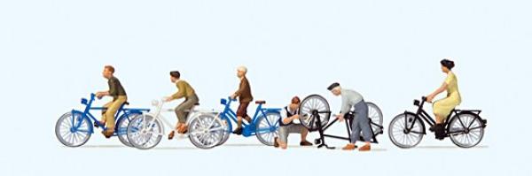 Jugendliche mit dem Fahrrad