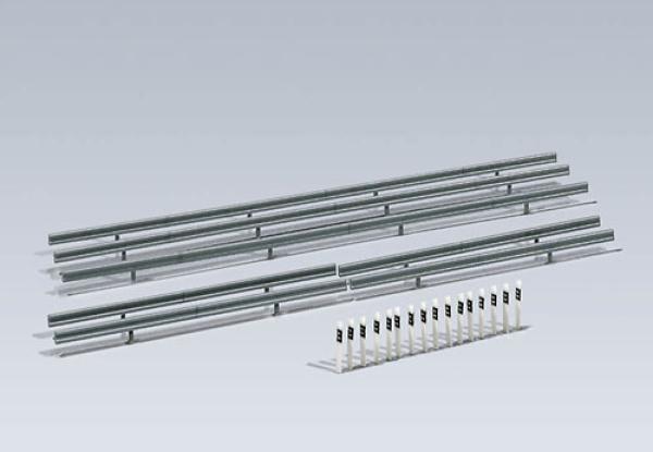 Leitplanken u. Begrenzungspfähle