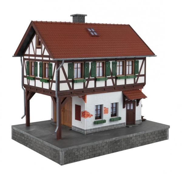 Wassermühle mit Fachwerk