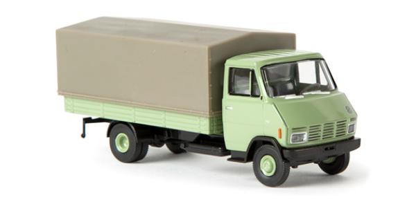 Steyr 590 Pritsche/Plane, blassgrün