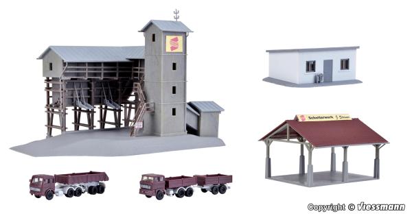 Schotterwerk "Steiner" mit Fahrzeugen